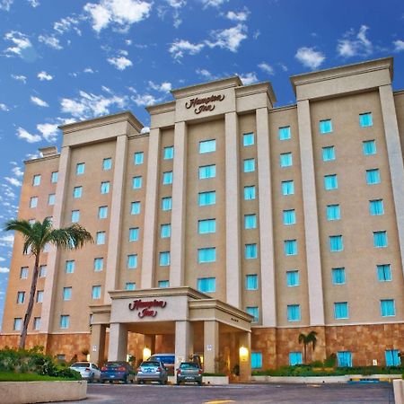 Hampton Inn Tampico Airport Bagian luar foto