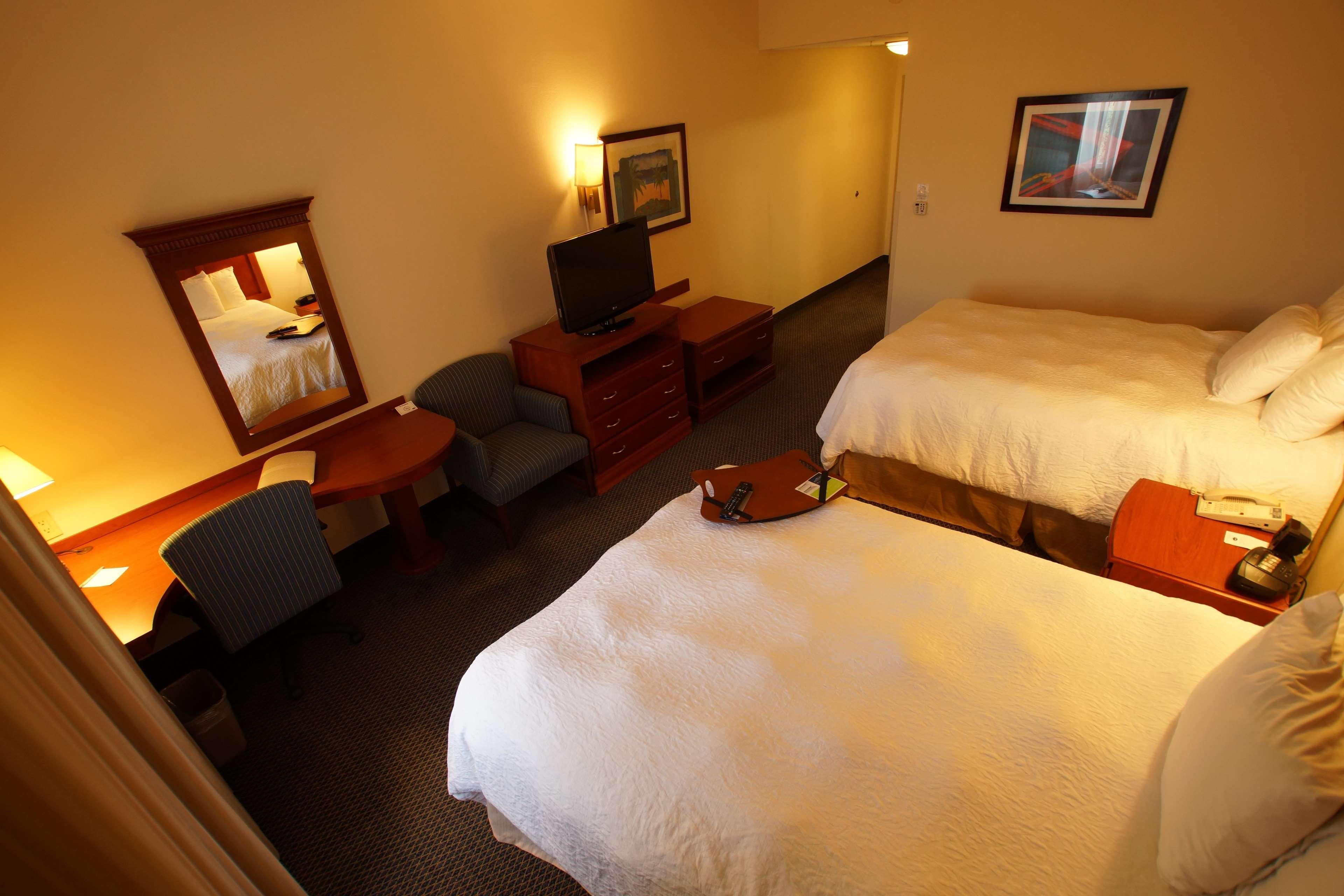 Hampton Inn Tampico Airport Bagian luar foto