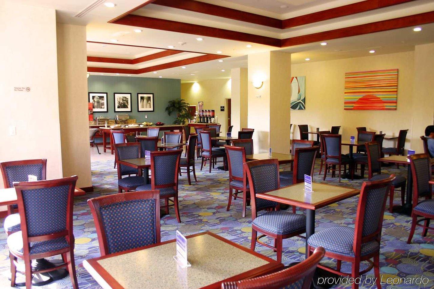 Hampton Inn Tampico Airport Restoran foto